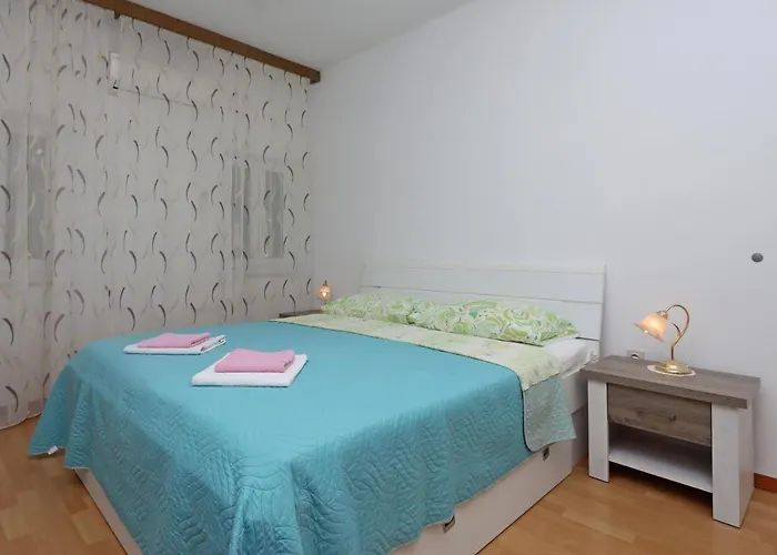 Konukevi With Wifi Brsec, Opatija - 7768 Brseč