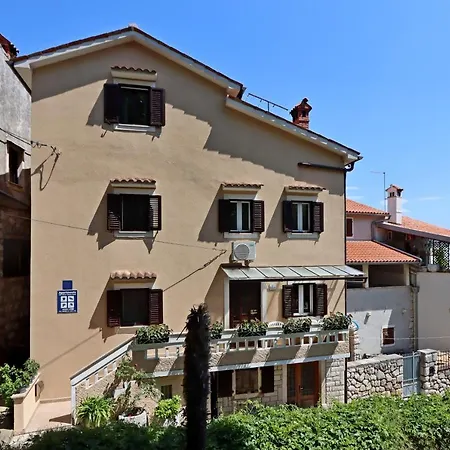 With Wifi Brsec, Opatija - 7768 招待所 2*